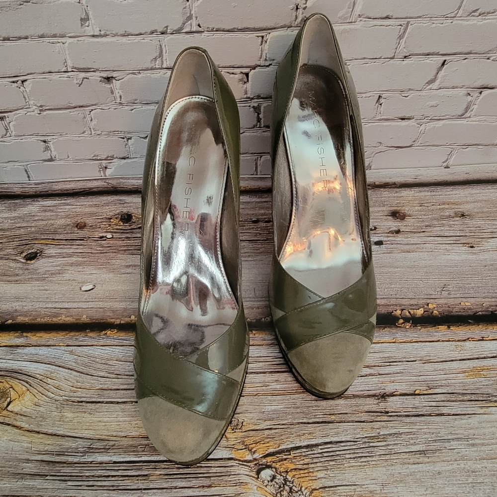 Marc Fisher Patent and Suede Platform Pumps - Size 8.5 - Picture 2 of 11